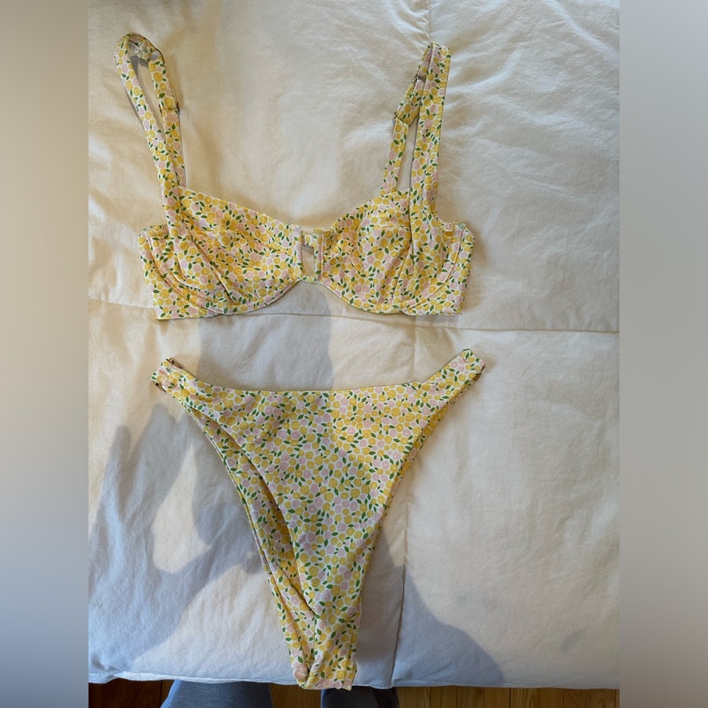 NEW - Yellow/Pink Floral Lahana Swim Bikini - Small
